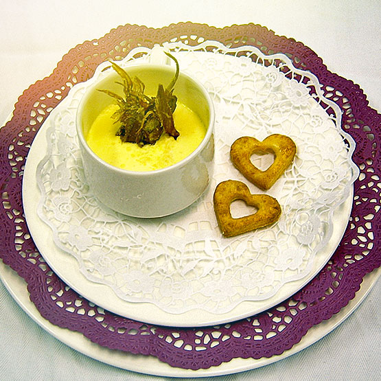 Budino di Asiago Fresco DOP con lamelle di carciofo croccante e biscotti