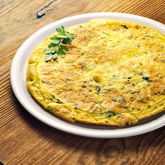 Frittata con Asiago Fresco DOP ed erbette spontanee di stagione