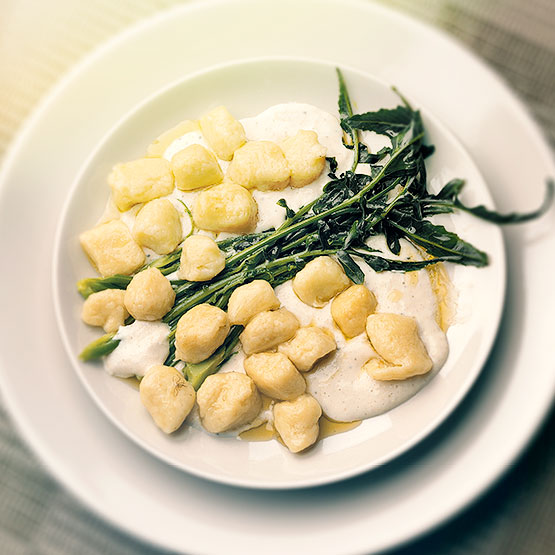 Gnocchi di patate ripieni di fonduta di Asiago Fresco DOP